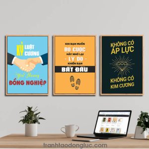 Bộ 3 bức tranh slogan tạo động lực: Kỷ luật lỷ cương yêu thương đồng nghiệp. Khi bạn muốn bỏ cuộc hãy nhớ lại lý do khiến bạn bắt đầu. Không có áp lực không có kim cương
